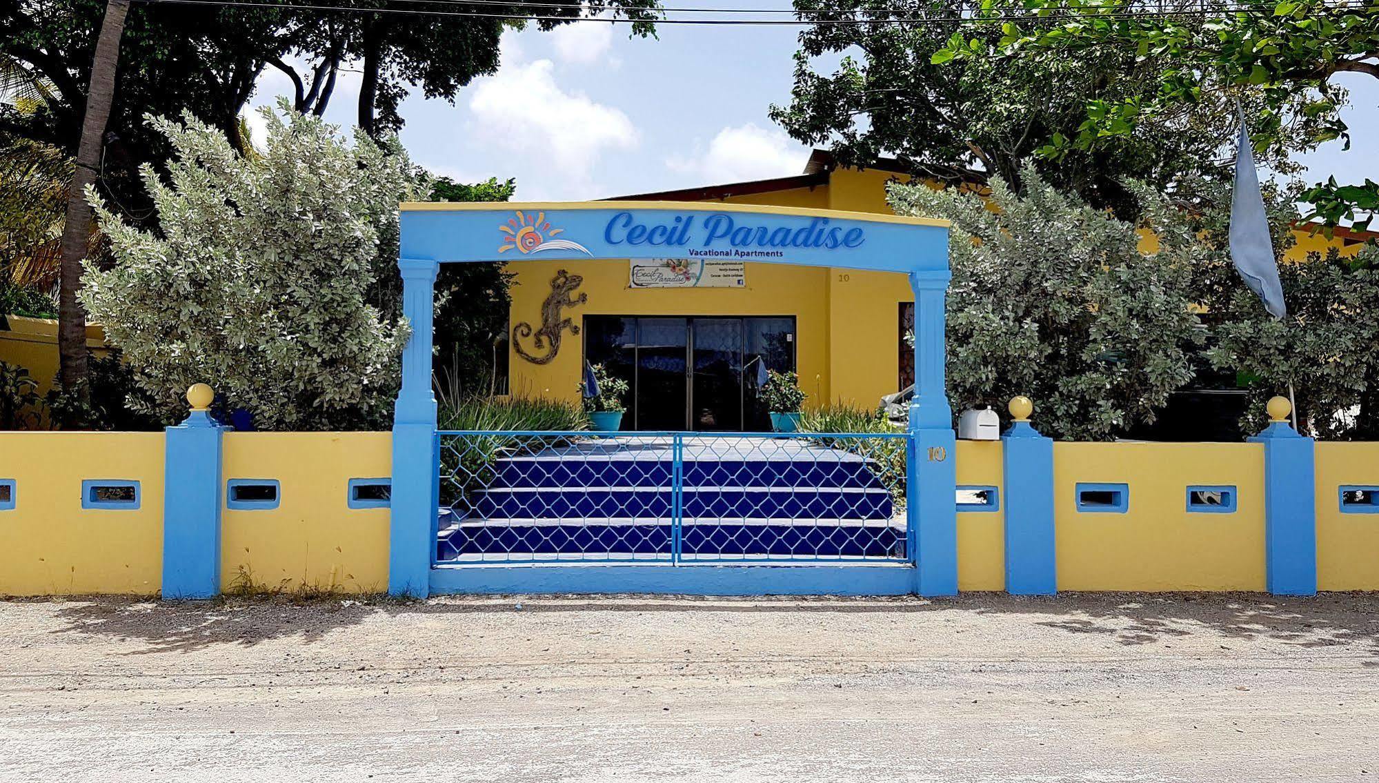 Cecil Paradise 2* Willemstad