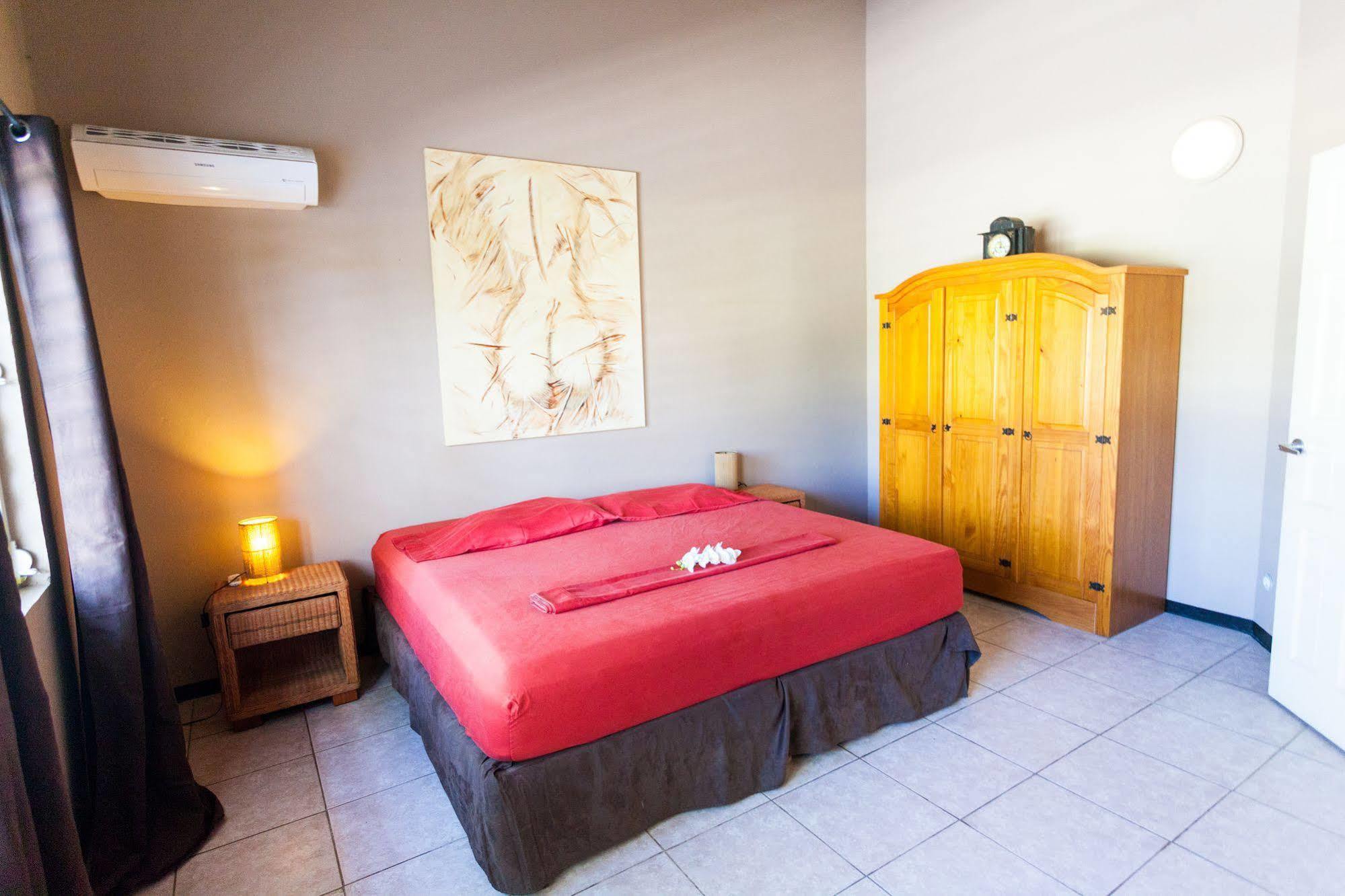 Hotel Frangipani 4*
