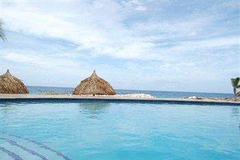 The Strand Luxury Condominiums Apartamento *