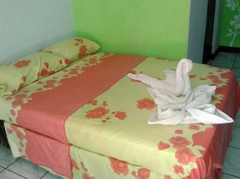 Cecil Paradise Hotel
