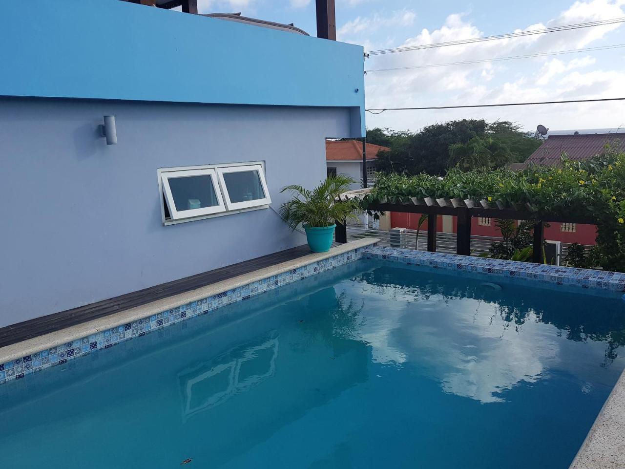 Guest house Curacao