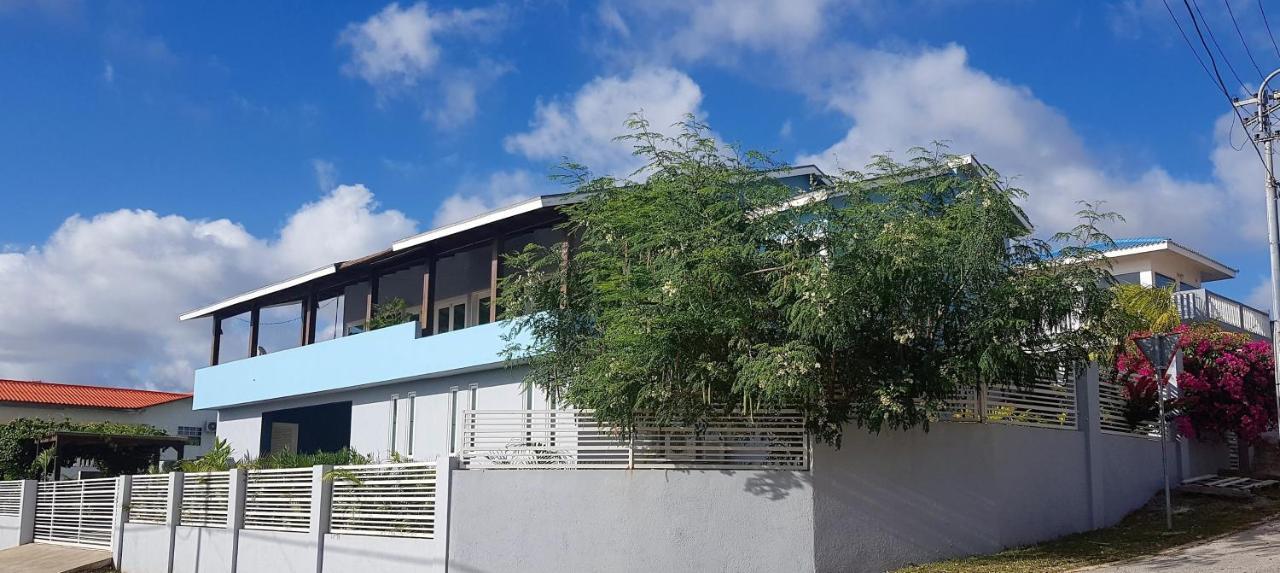 Curacao Guest house 2*