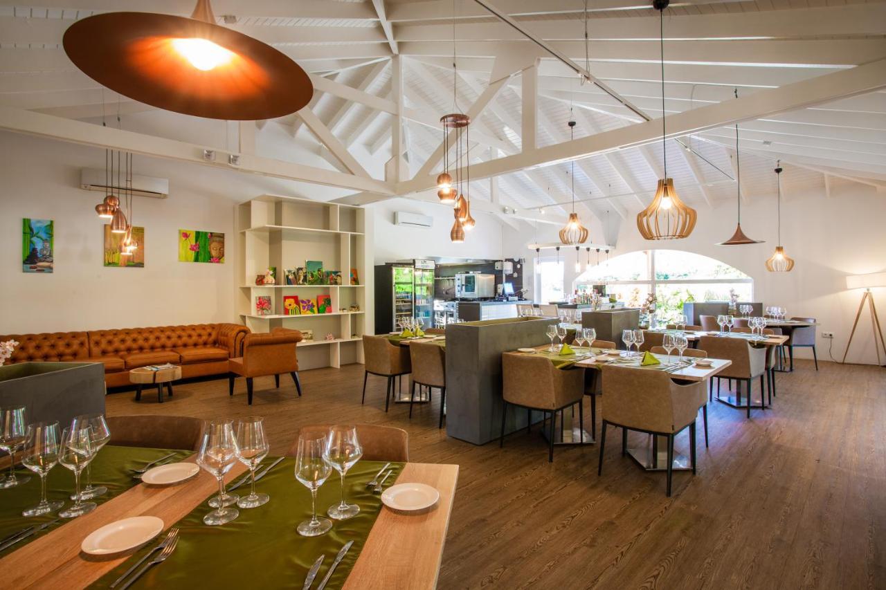 Holiday park Ananda Curacao Fontein