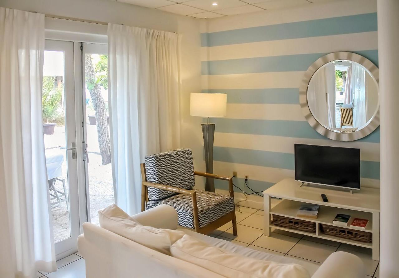 Albergue Moomba Beach Club *