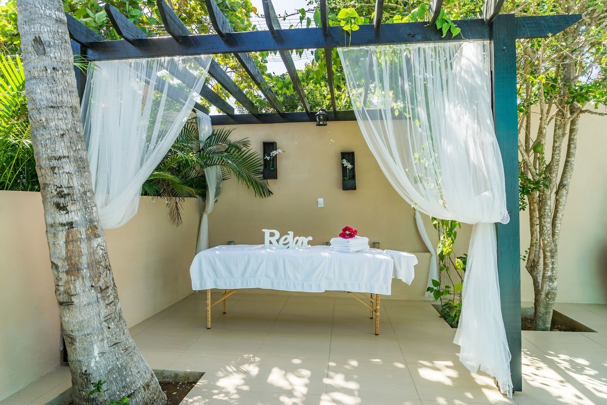 Casa Amalia - Jan Thiel Beach (Adults Only) Hotel 3*