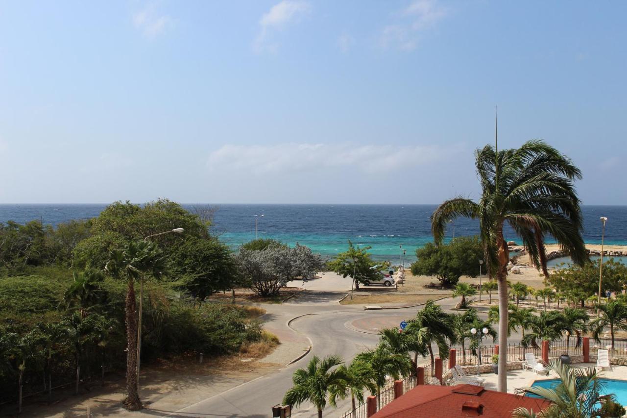 Hotel Hector & 4*