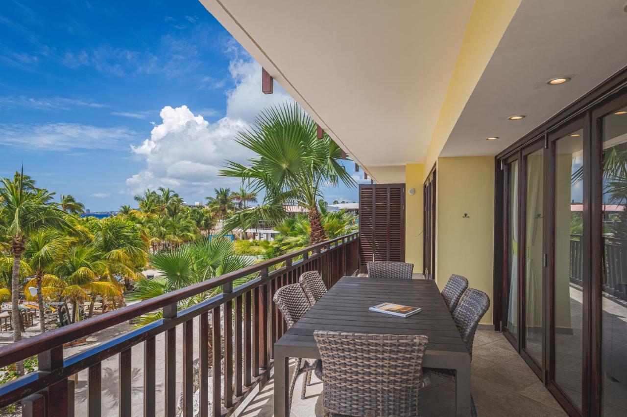 Lionsdive Resort